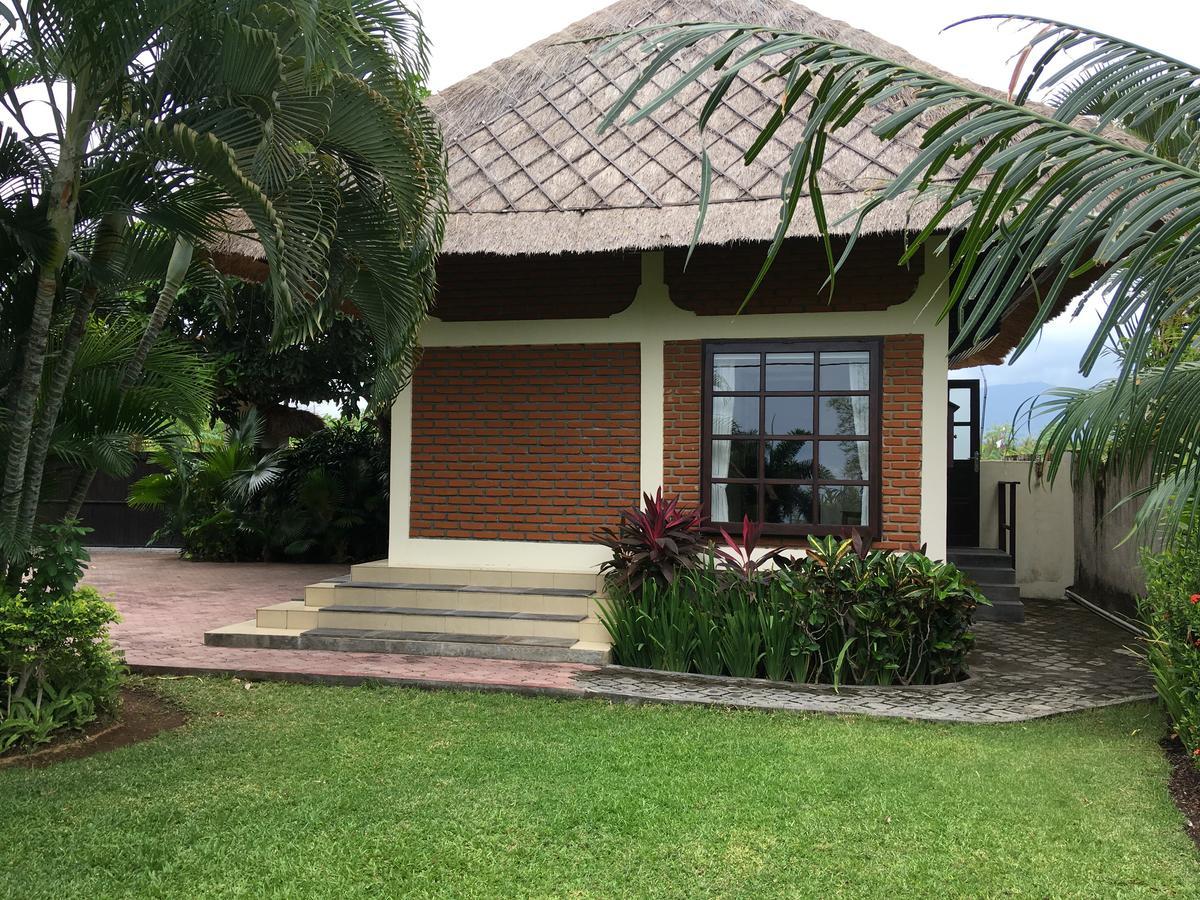 Villa Pelangi Bali Seririt  Екстериор снимка